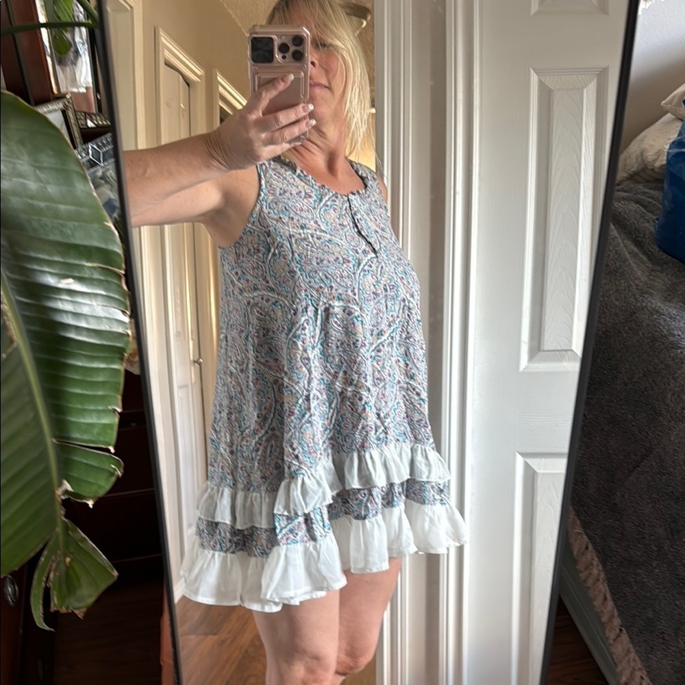 Papillon size M Paisley Sleeveless Ruffle Dress pink teal and white